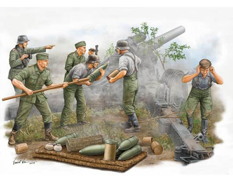 Trumpeter Military Models 1/35 German Field Howitzer Firing Crew Figure Set (5) Kit