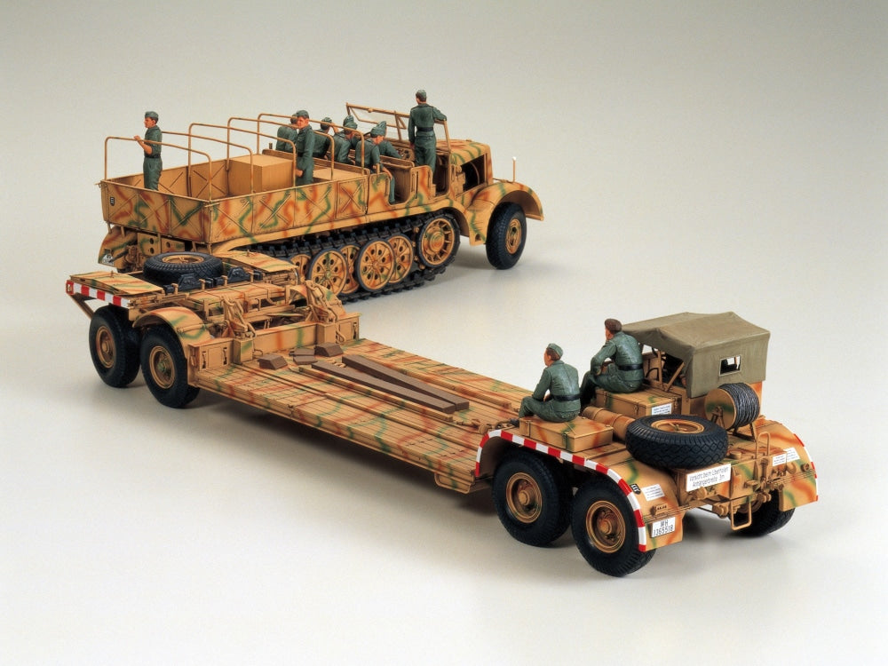 Tamiya 1/35 German 18-Ton Halftrack FAMO & SdAh116 Transporter Kit