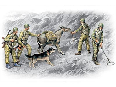 ICM 1/35 Soviet Sappers Soviet-Afghan War 1979-88 (4 Figs, Dog & Donkey) Kit