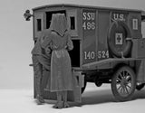 ICM 1/35 WWI American Model T 1917 Ambulance w/Medical Personnel Kit