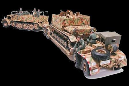 Tamiya 1/35 German 18-Ton Halftrack FAMO & SdAh116 Transporter Kit