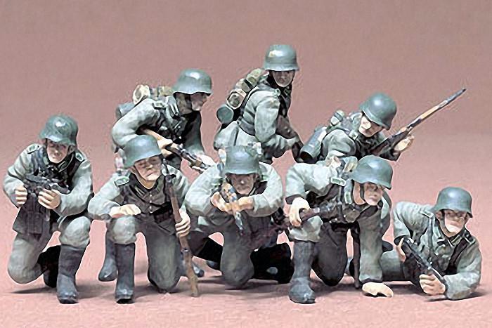 Tamiya 1/35 German Pz Grenadiers (8 Figures)