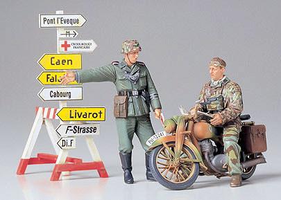 Tamiya 1/35 German Motorcycle Orderly Set Kit