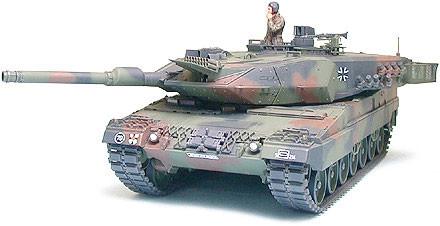 Tamiya 1/35 Leopard 2A5 MBT Kit