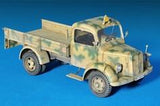 MiniArt Military Models 1/35 MB L1500A 4x4 Cargo Truck w/5 Crew & 2 Fuel Drums Kit