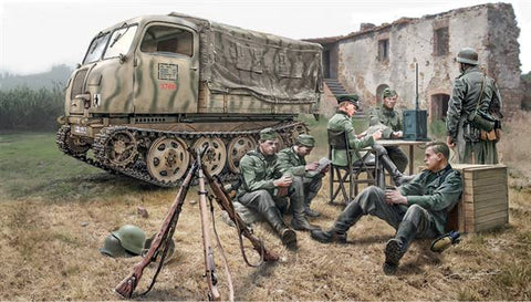 Italeri 1/35 Steyr RSO/01 with German Soldiers Kit