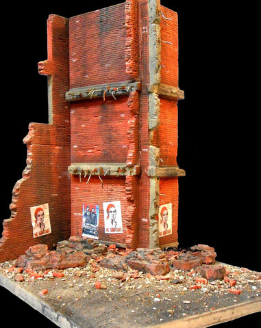 Dioramas Plus 1/35 Stalingrad Shakedown Ruined Walls, Rebar, Rubble w/Base Kit