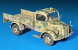 MiniArt Military Models 1/35 MB L1500A 4x4 Cargo Truck w/5 Crew & 2 Fuel Drums Kit