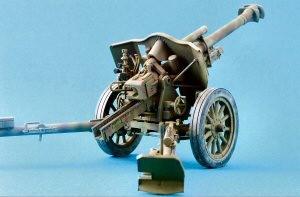 AFV Club 1/35 German eFH18/40 10.5cm Late Howitzer Gun Kit – Military ...