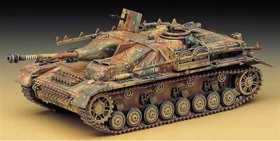 Academy 1/35 Sturmgeschultz IV Tank Kit