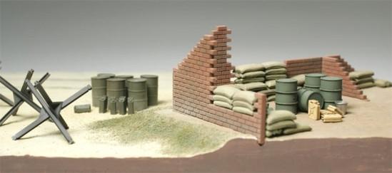 Tamiya 1/48 Brick Wall, Sand Bag & Barricade Set Kit
