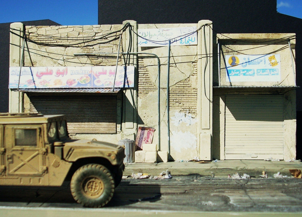 Dioramas Plus 1/35 Iraqi Street Scene Building Front w/Base Kit