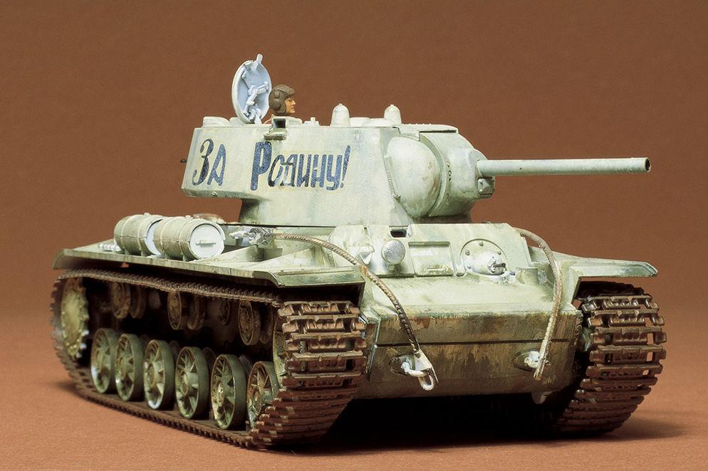 Tamiya 1/35 Russian KVI Type C Heavy Tank Kit