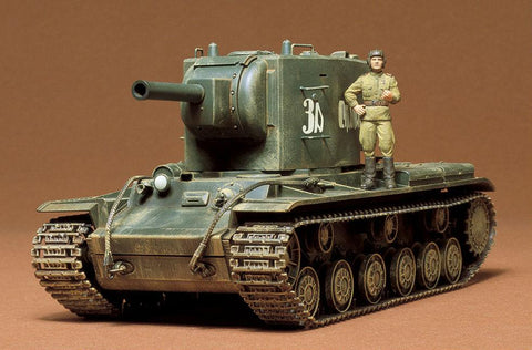 Tamiya 1/35 Russian KVII Gigant Heavy Tank Kit